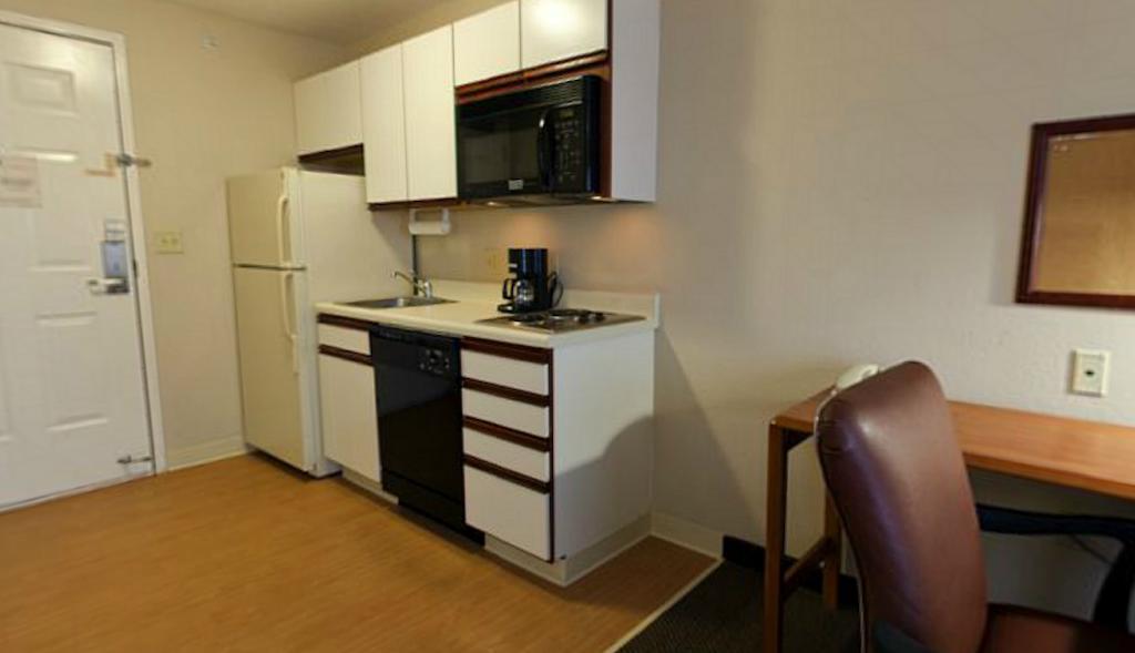 Candlewood Suites - Topeka West By Ihg Værelse billede